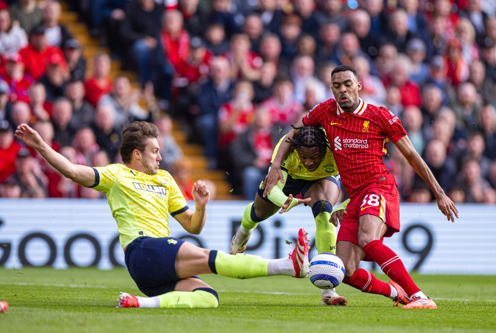 芒特：中场DNA已刻入灵魂！踢10号位？防守必须拉满