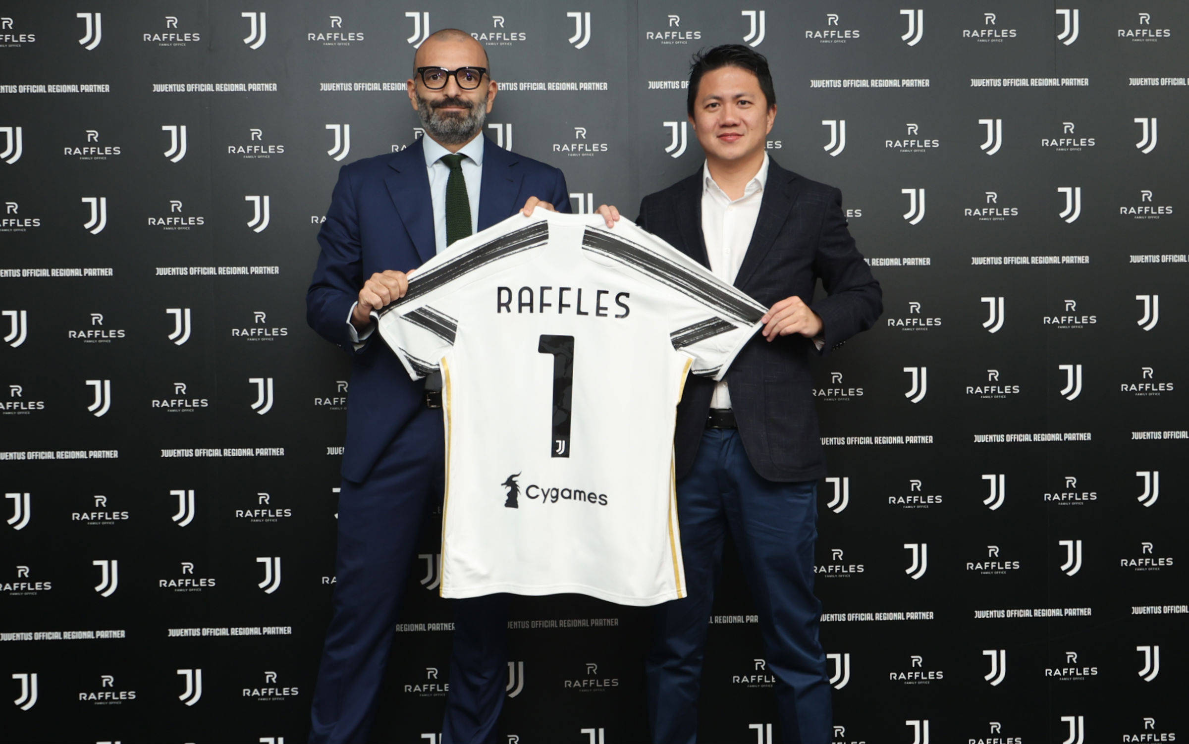 黑暗骑士上身，一哥斯达黎加球队推出与蝙蝠侠的联名球衣