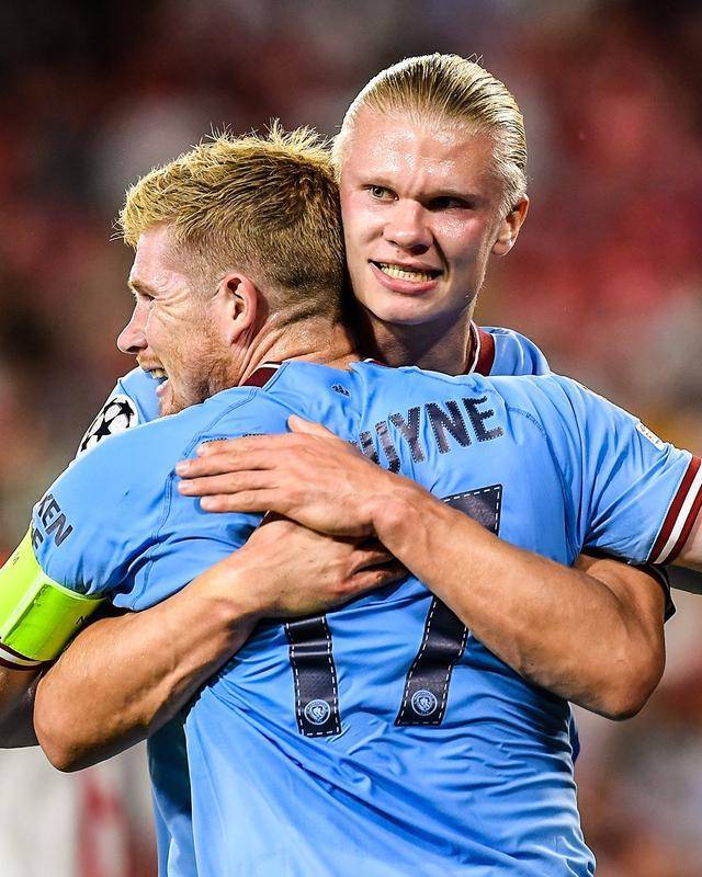 2025／26赛季英超：阿森纳第5次当上英超圣诞冠军！ 但前4次全都最后崩盘（2025／26赛季英超：阿森纳第5次圣诞登顶，前4次均未能笑到最后）