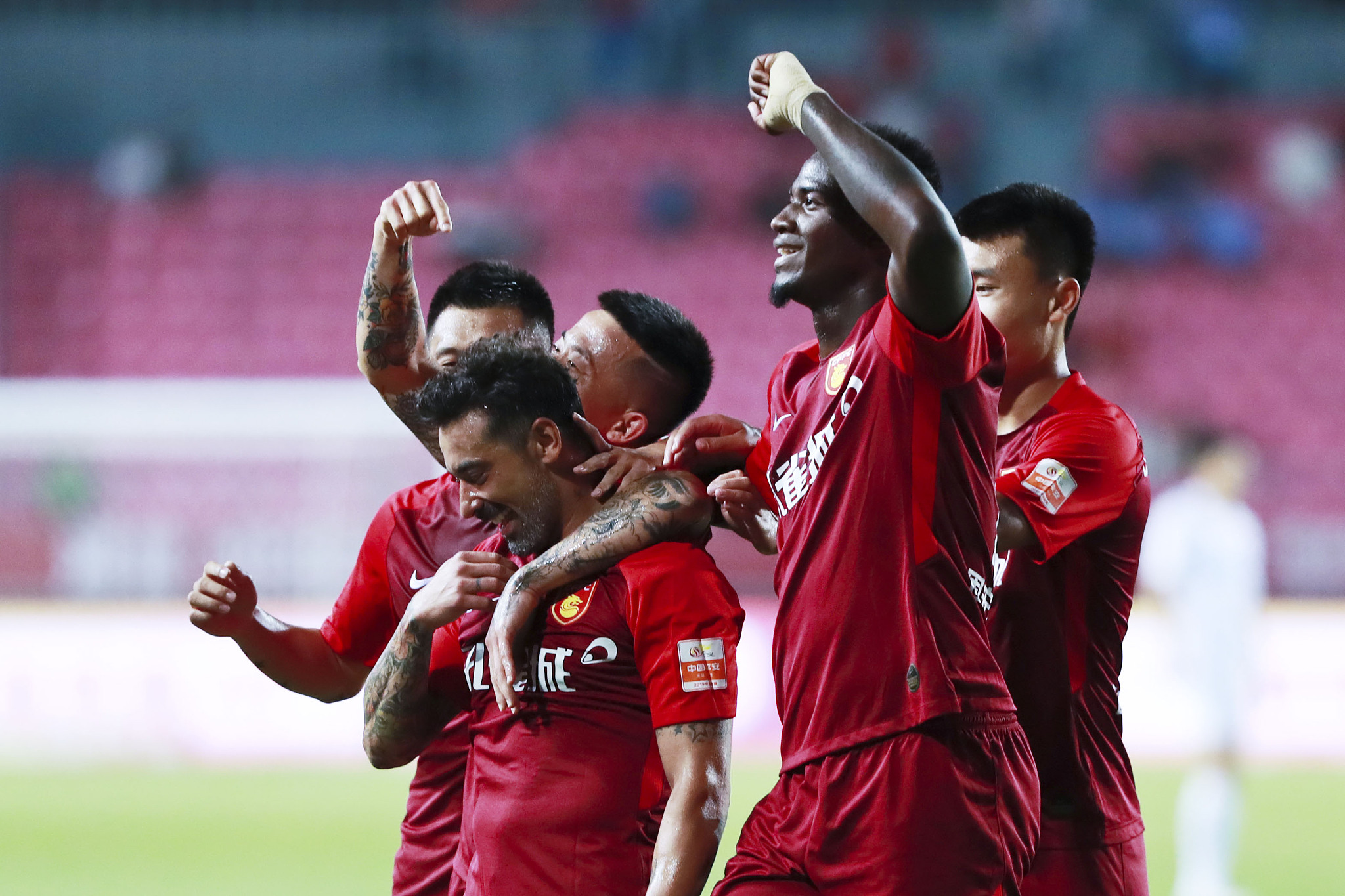 莱默尔：我们清楚定位球的重要性；送出两个点球让比赛变复杂