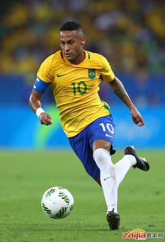 怀特第三节轰14分带队反超，米勒单节4三分回应